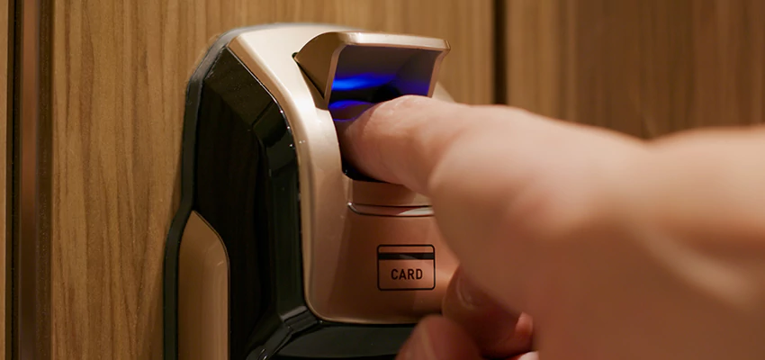 Fingerprint Door Locks Replacement in Oakland, CA