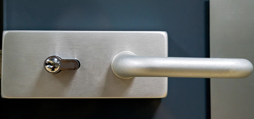 Change Patio Door Locks in Oakland, California