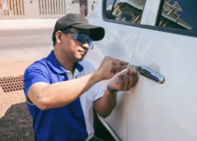 Car Locksmith in Oakland, CA